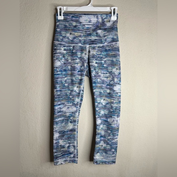 Lululemon Wunder Under Crop High Rise Blurry Belle Multi size 6 - Picture 3 of 4